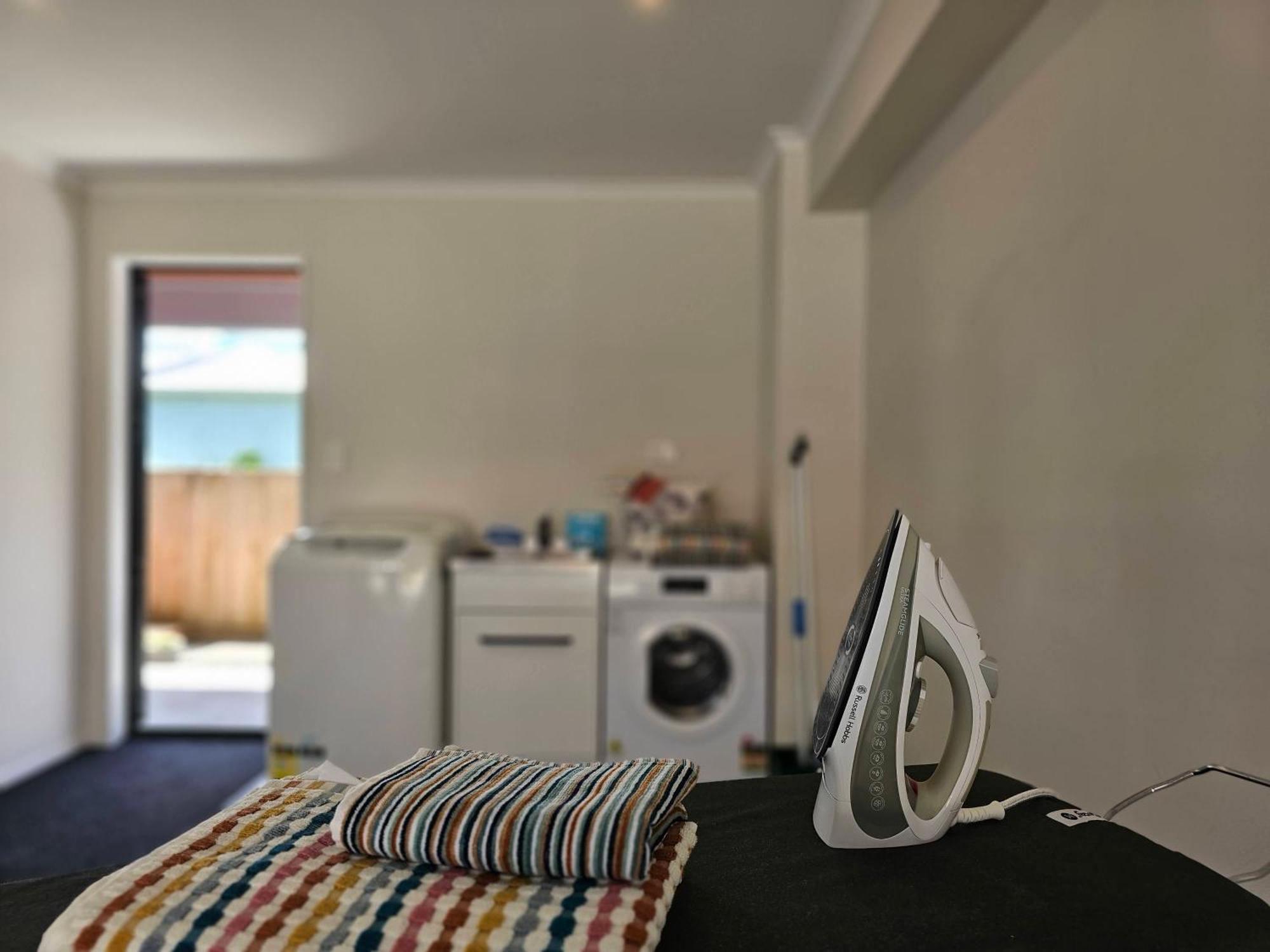 Gazeley Gem Apartment Hamilton Bagian luar foto
